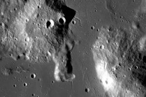 NASA sắp nghiên cứu vòm đá bí ẩn trên Mặt Trăng