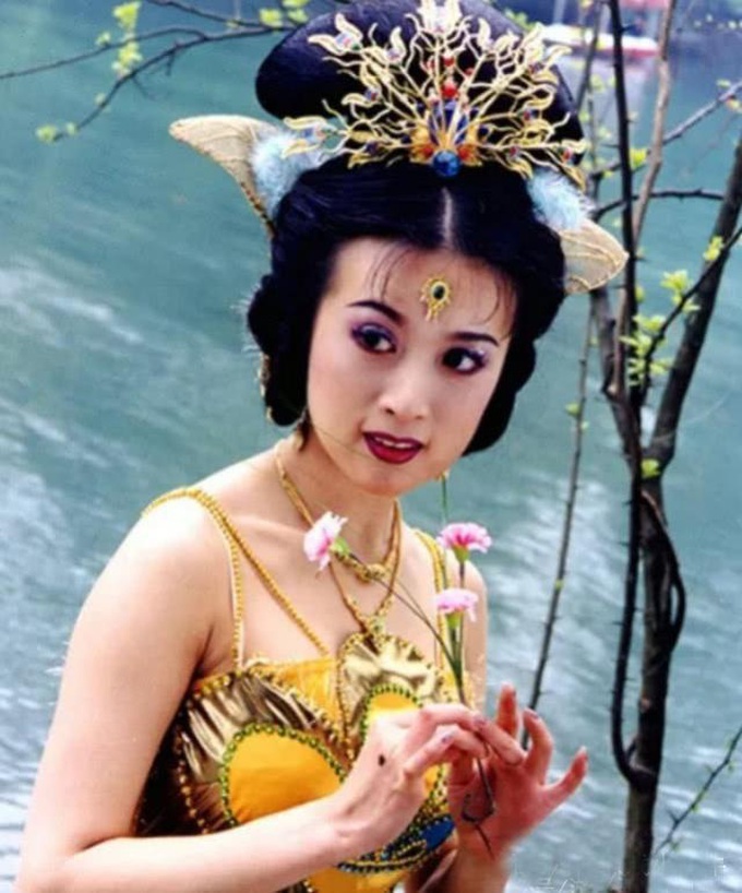 Cuộc sống giàu sang, quyền lực của mỹ nhân thị phi nhất dàn sao Tây Du Ký