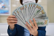 Lãi suất tiền gửi tăng vọt, chạm mốc 9,5%/năm